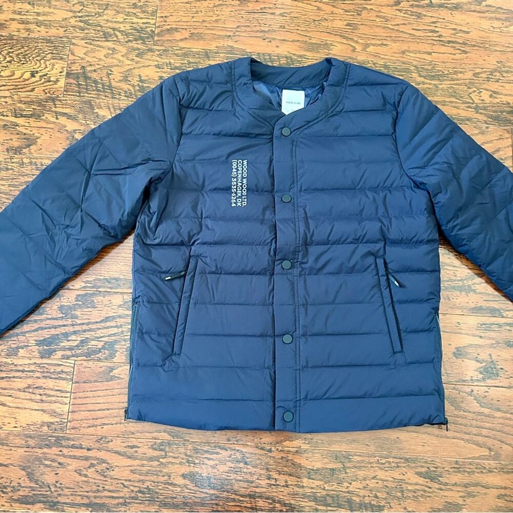 Wood Wood Keanu Light Padded Puffer Jacket in Navy Size Large NWT - Picture 2 of 15